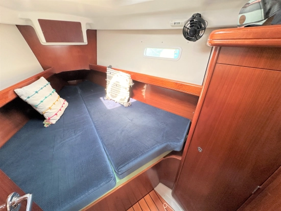 Beneteau Oceanis Clipper 373 preowned for sale