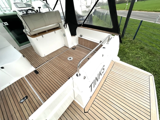 Beneteau Ombrine 800 preowned for sale