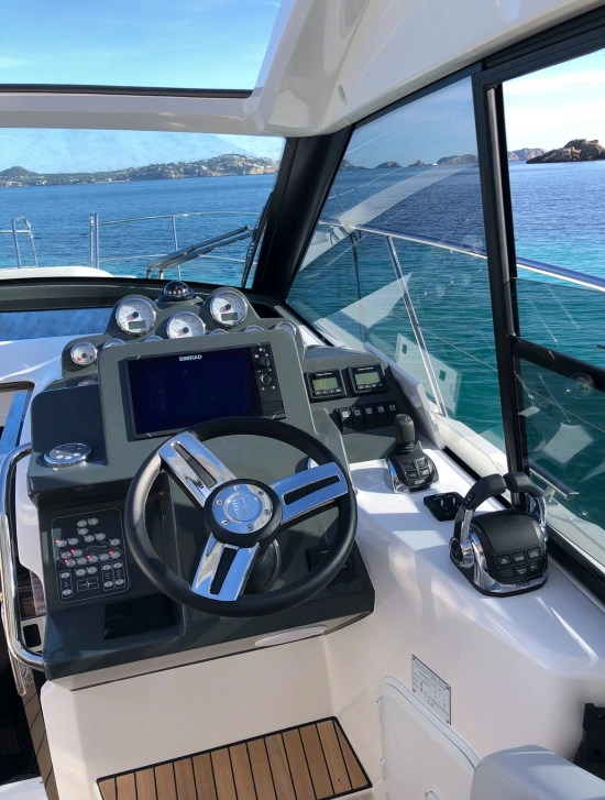 Bavaria Yachts S33 HT gebraucht zum verkauf