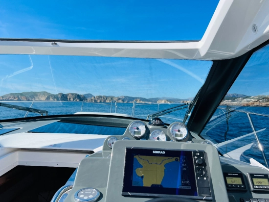 Bavaria Yachts S33 HT gebraucht zum verkauf