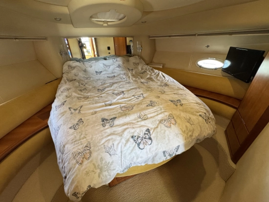 Azimut 42 Evolution preowned for sale