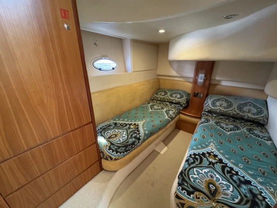 Azimut 42 Evolution preowned for sale