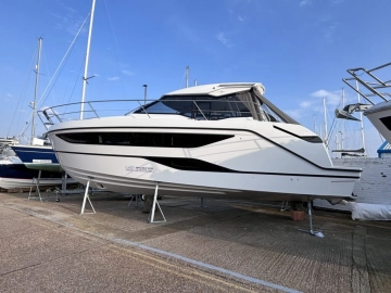 Bavaria Yachts SR35 HT brand new for sale