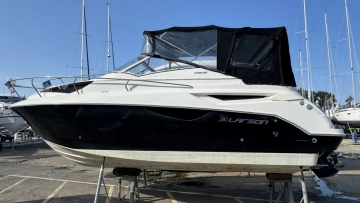Larson 256 Cabrio preowned for sale