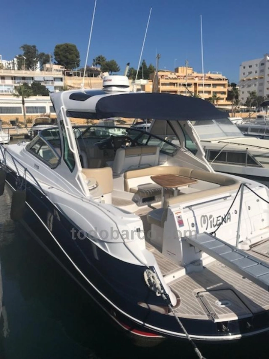 Four Winns Vista 375 preowned for sale