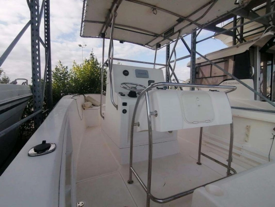 UNIQUEST MARINE UNIQUEST 600 preowned for sale