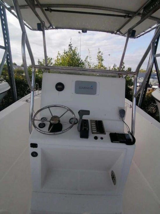 UNIQUEST MARINE UNIQUEST 600 preowned for sale