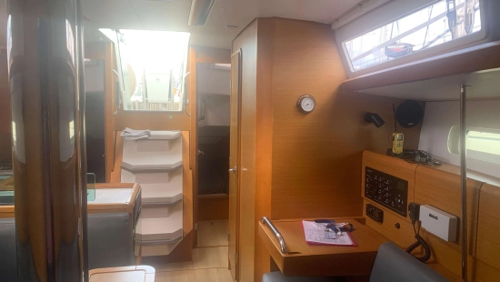 Jeanneau Sun Odyssey 389 preowned for sale