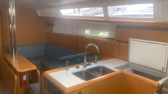 Jeanneau Sun Odyssey 389 preowned for sale