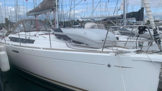 Jeanneau Sun Odyssey 389 preowned for sale