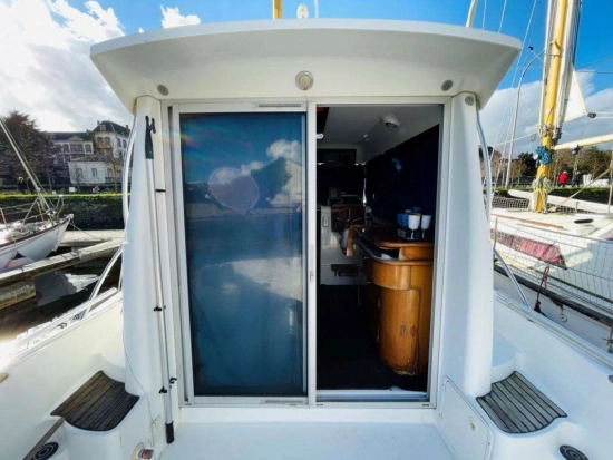 Beneteau Antares 760 preowned for sale