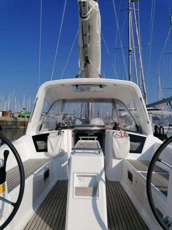 Beneteau Oceanis 38.1 preowned for sale