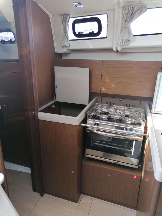 Beneteau Oceanis 38.1 preowned for sale