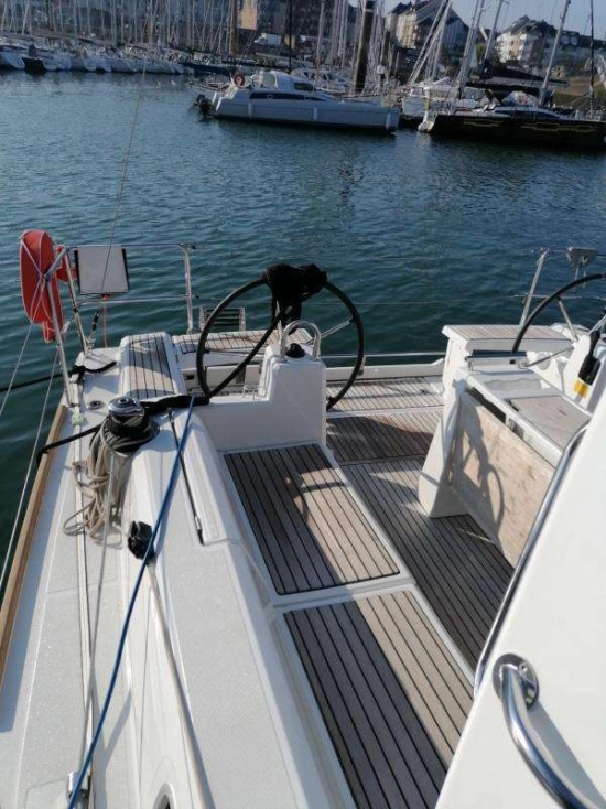 Beneteau Oceanis 38.1 preowned for sale