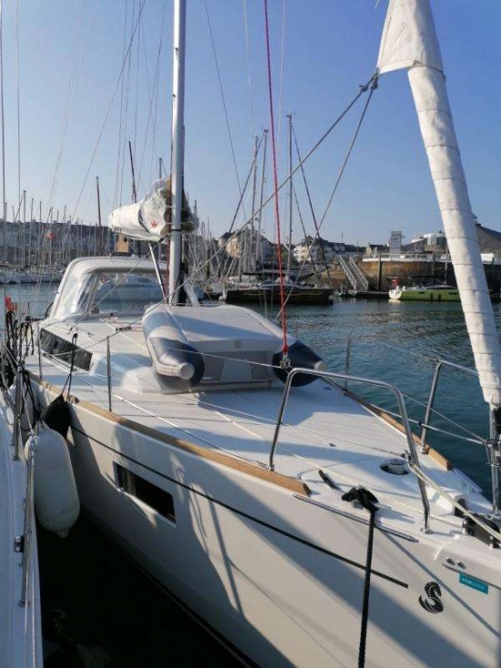 Beneteau Oceanis 38.1 preowned for sale