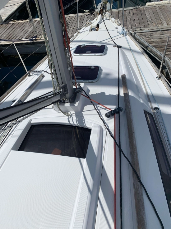 Beneteau Oceanis 31 preowned for sale