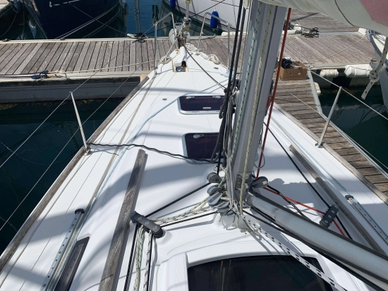 Beneteau Oceanis 31 preowned for sale