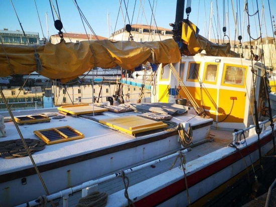 KETCH AURIQUE 25M KETCH AURIQUE 25M preowned for sale