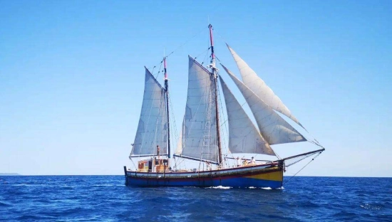 KETCH AURIQUE 25M KETCH AURIQUE 25M preowned for sale