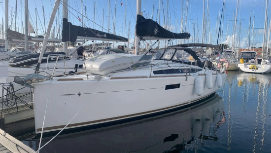 Jeanneau Sun Odyssey 349 preowned for sale