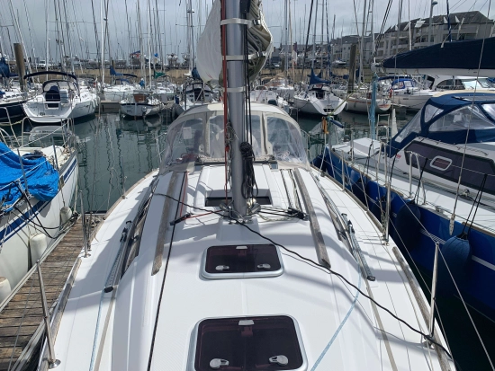 Beneteau Oceanis 31 preowned for sale