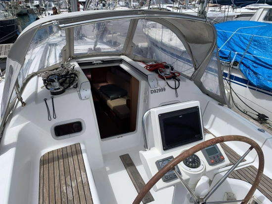 Beneteau Oceanis 31 preowned for sale