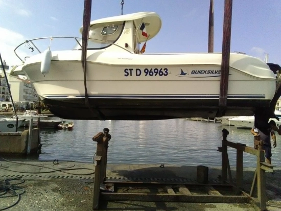 Quicksilver Pilothouse 640 preowned for sale