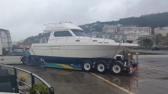 Astinor 1000 Flybridge preowned for sale