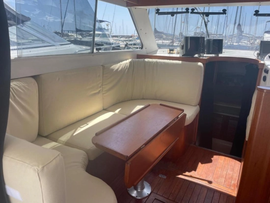 Astinor 1000 Flybridge preowned for sale