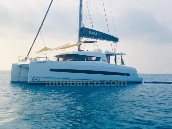 Bali Catamarans 4.1 preowned for sale