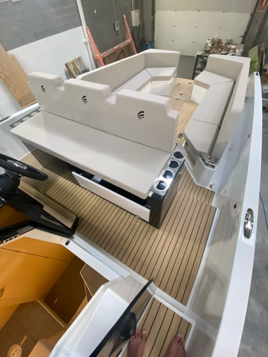 Zephyr Boats 800 Space brand new for sale
