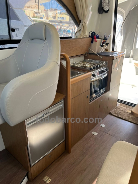 Beneteau Antares 32 FLY preowned for sale