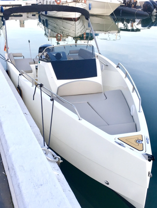 Nuva Yachts M6 Open d’occasion à vendre