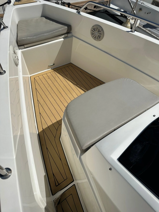 Nuva Yachts M6 Open d’occasion à vendre