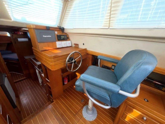 NORTHSHORE YACHTS VANCOUVER 38 PILOT preowned for sale