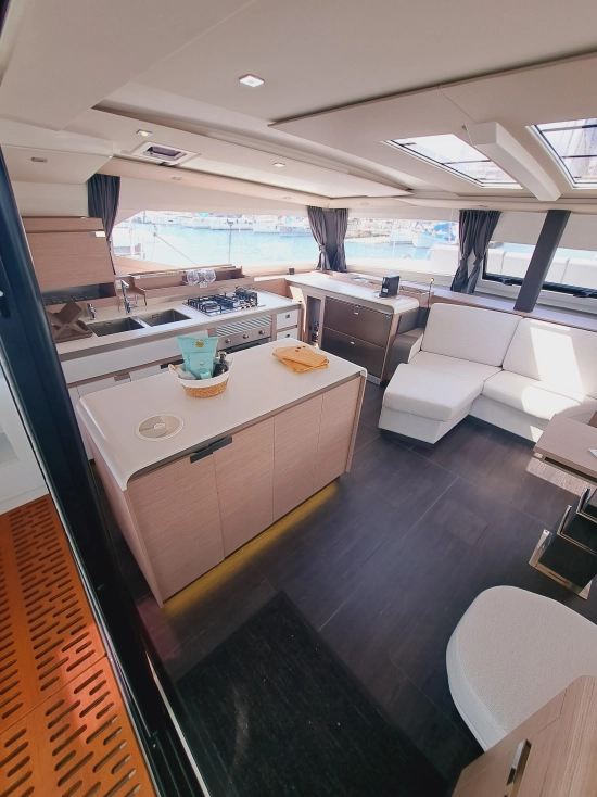 Fountaine Pajot Aura 51 gebraucht zum verkauf