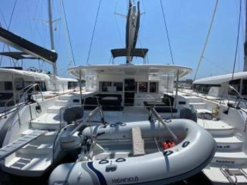 Lagoon 450 F preowned for sale