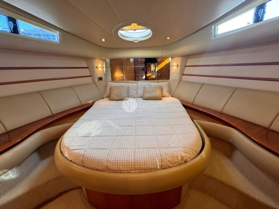 Azimut 46 Fly preowned for sale