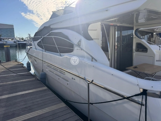 Azimut 46 Fly preowned for sale