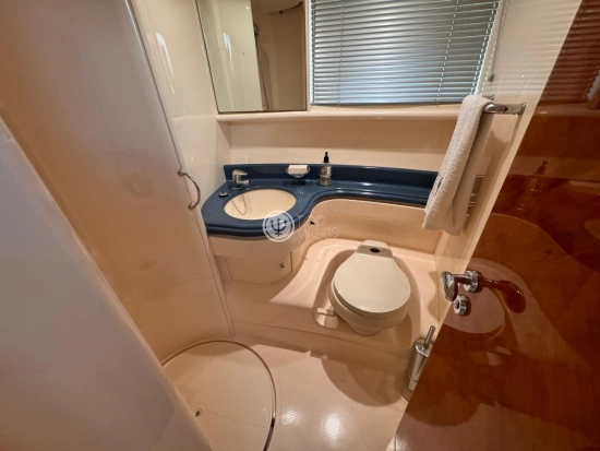 Azimut 46 Fly preowned for sale