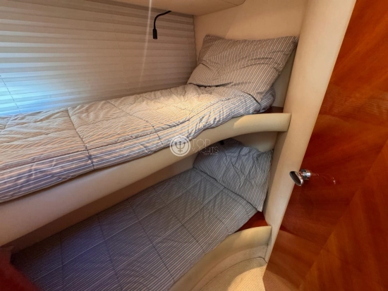 Azimut 46 Fly preowned for sale
