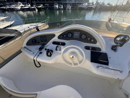 Azimut 46 Fly preowned for sale