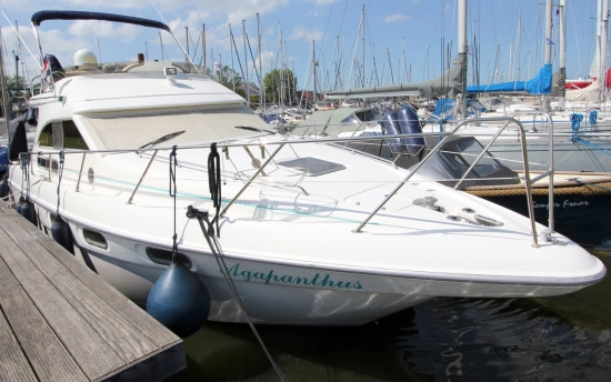 Sealine 350 Flybridge preowned for sale