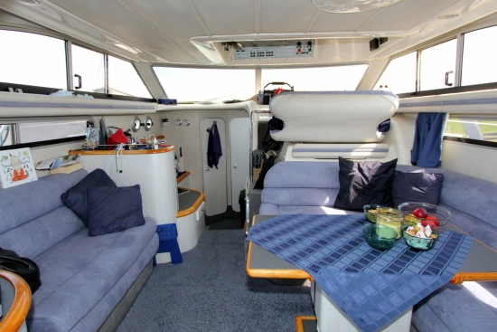 Sealine 350 Flybridge preowned for sale