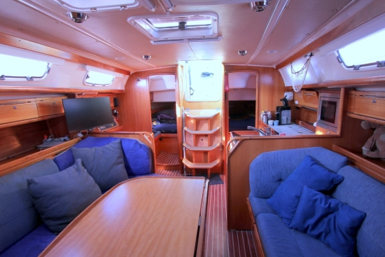 Bavaria Yachts 38 Cruiser preowned for sale