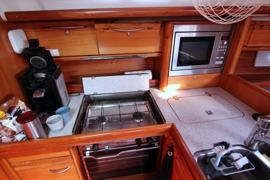Bavaria Yachts 38 Cruiser preowned for sale