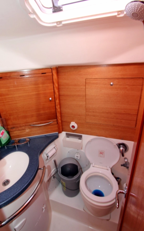 Bavaria Yachts 38 Cruiser preowned for sale