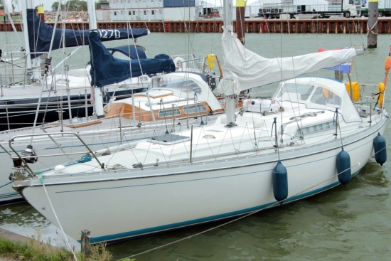 Victoire 933 preowned for sale