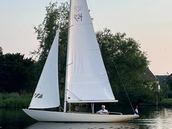 Rustler 24 preowned for sale