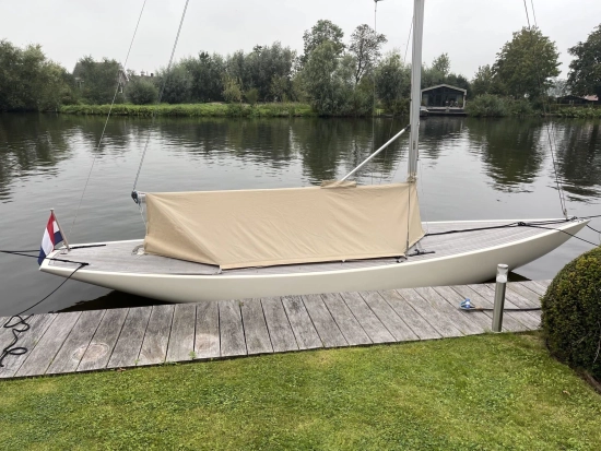 Rustler 24 preowned for sale